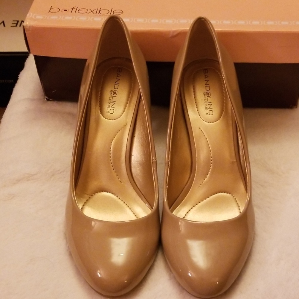 Bandolino b-flexible Lantana Heels